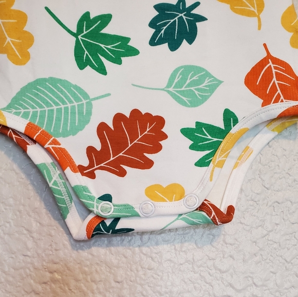 Angel Dear Autumn Leaves Long Sleeve Onsie Size 0-3mo. NWT - Picture 3 of 7